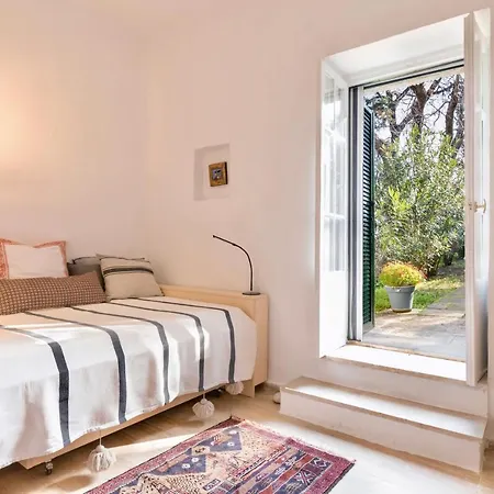 Apartament Guest At Inspirante